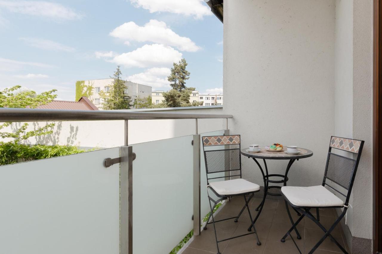Apartment Comfy & Classy Near Cos Torwar By Renters *