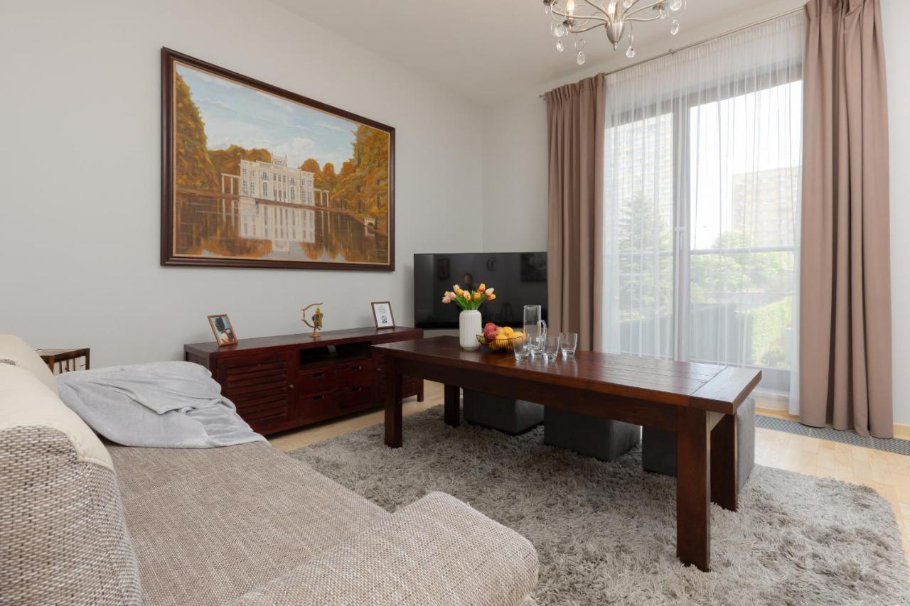 Comfy & Classy Near Cos Torwar By Renters *