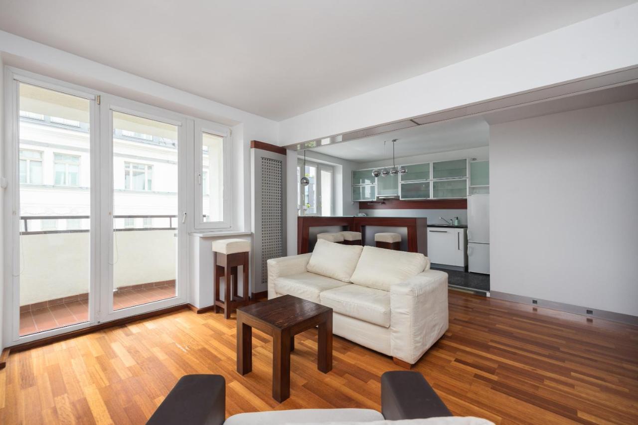 Apartment Wilcza Centre Studio Warsaw