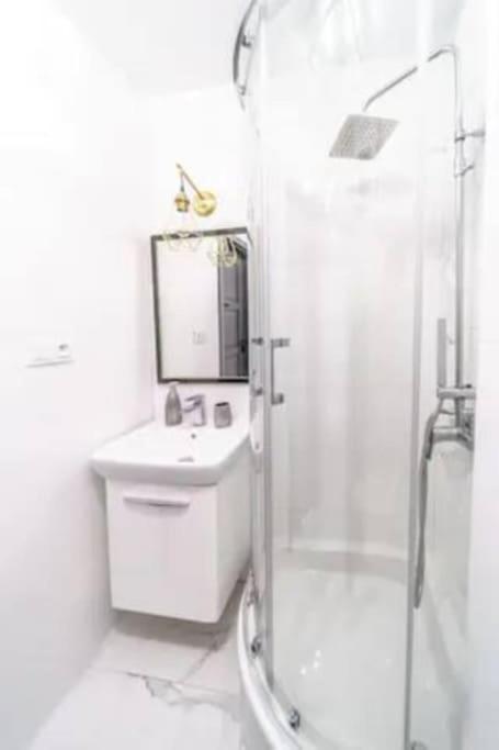 Apartment Luxury And Modern-city Center&g925
