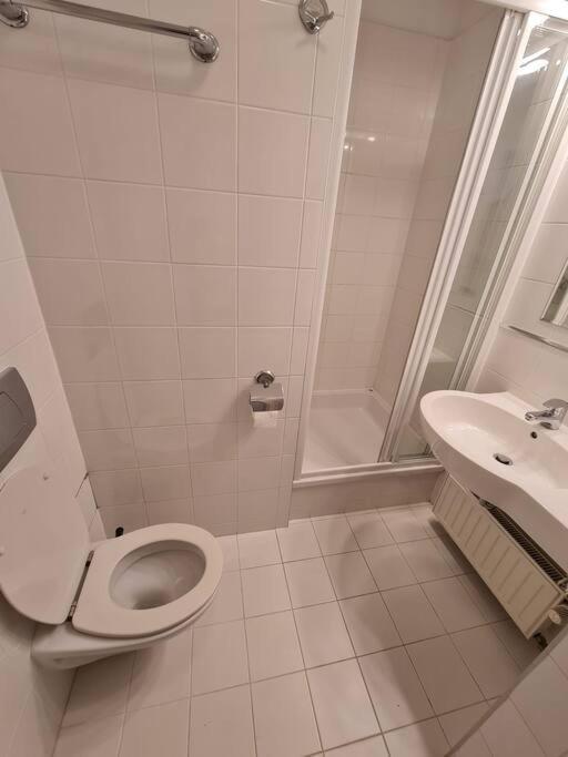 10q - Z6 205 Apartamento