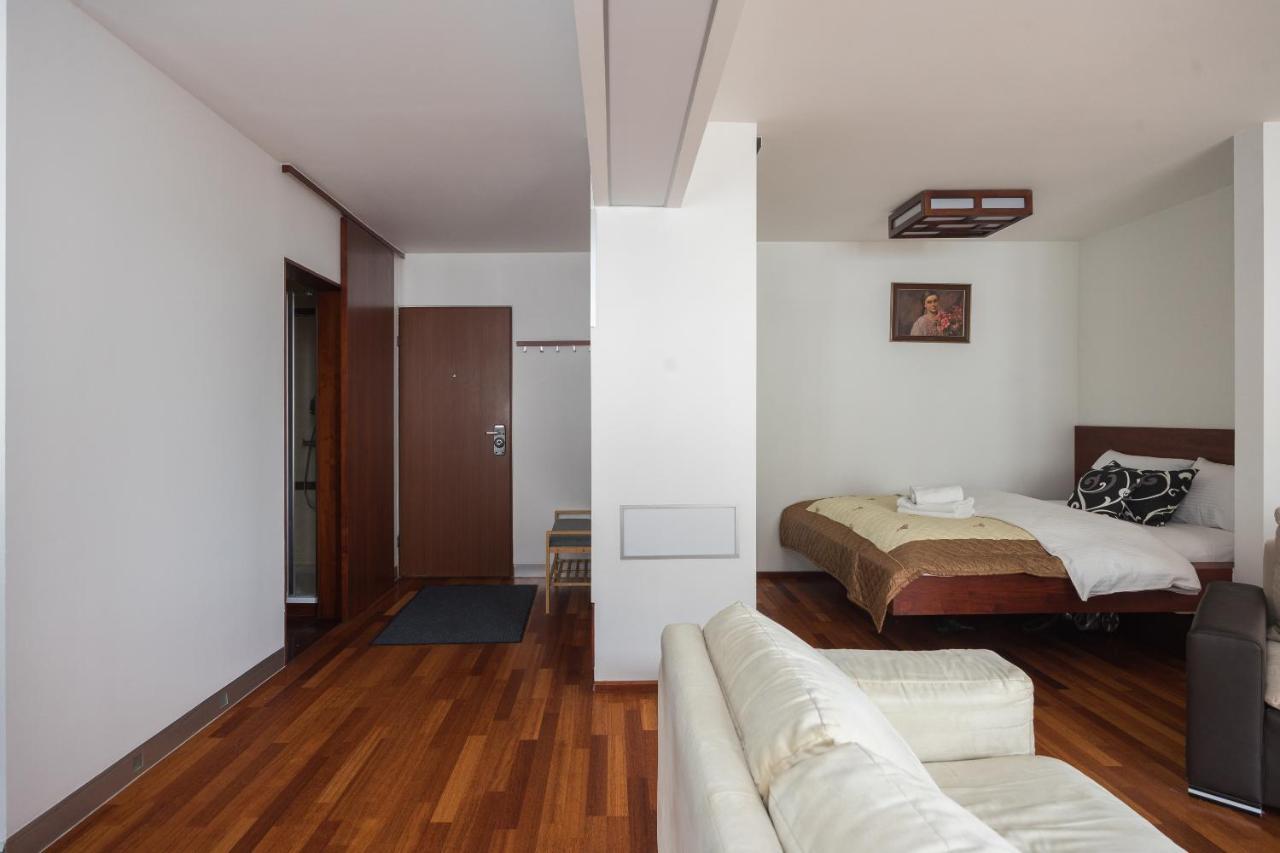 Apartment Wilcza Centre Studio Warsaw