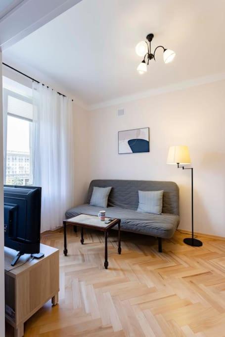 Apartment Plac Konstytucji 4, Centrum Warsaw