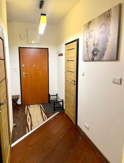 Ewen Shiraz Prime Apartment *
