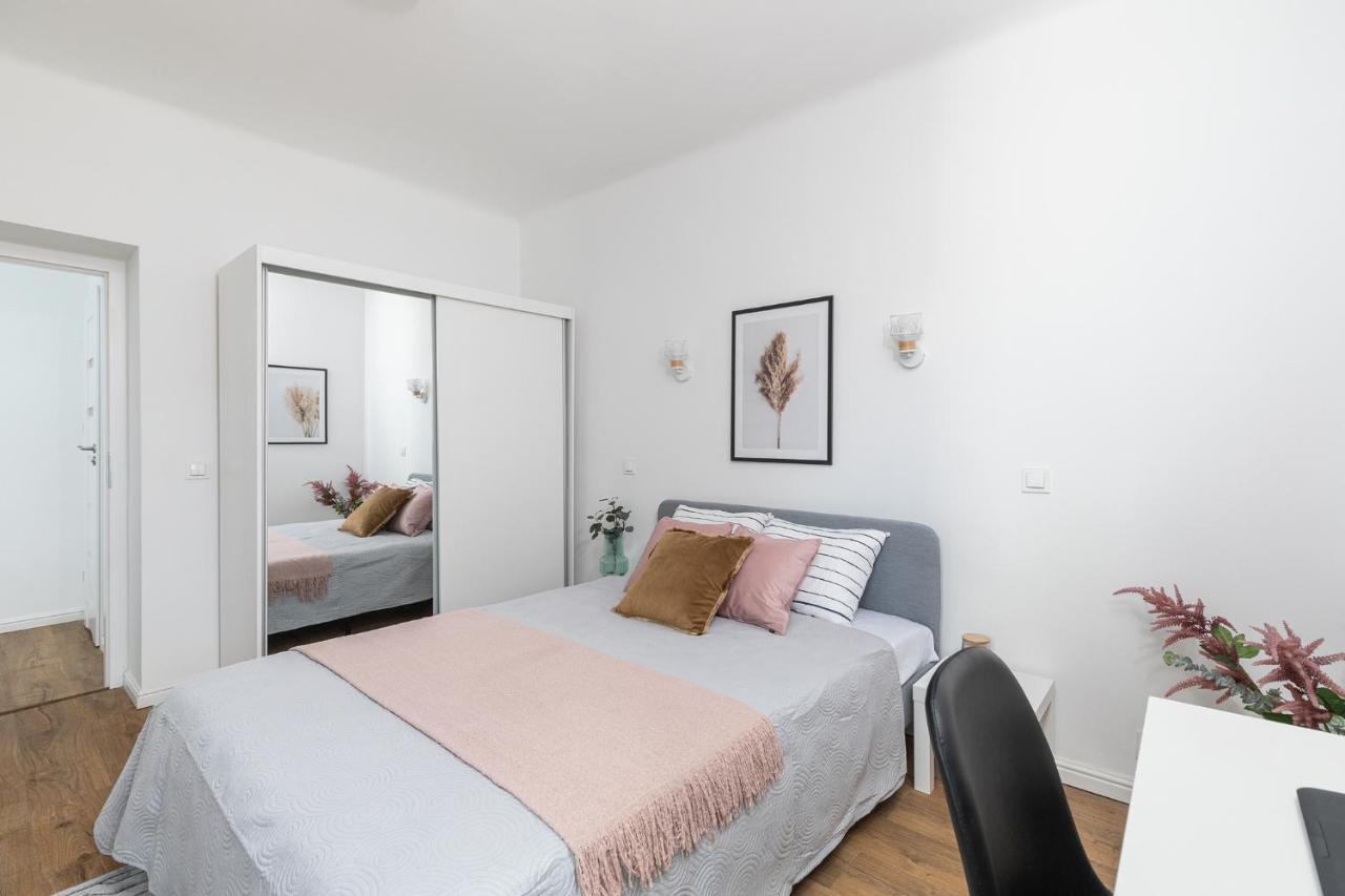 Superapart Nowolipki 23, Unwind In Urban Chic Apartament *