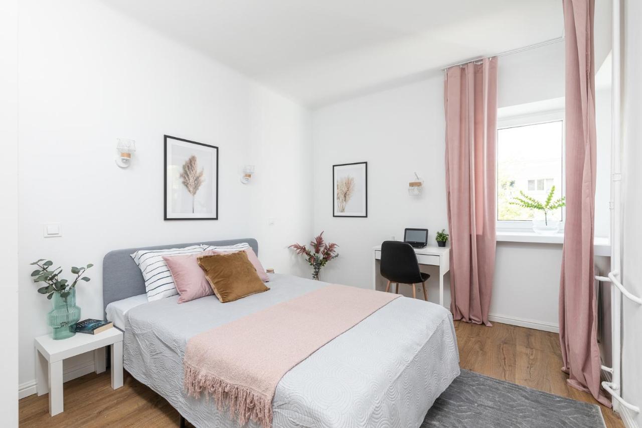 Superapart Nowolipki 23, Unwind In Urban Chic Apartament Warszawa