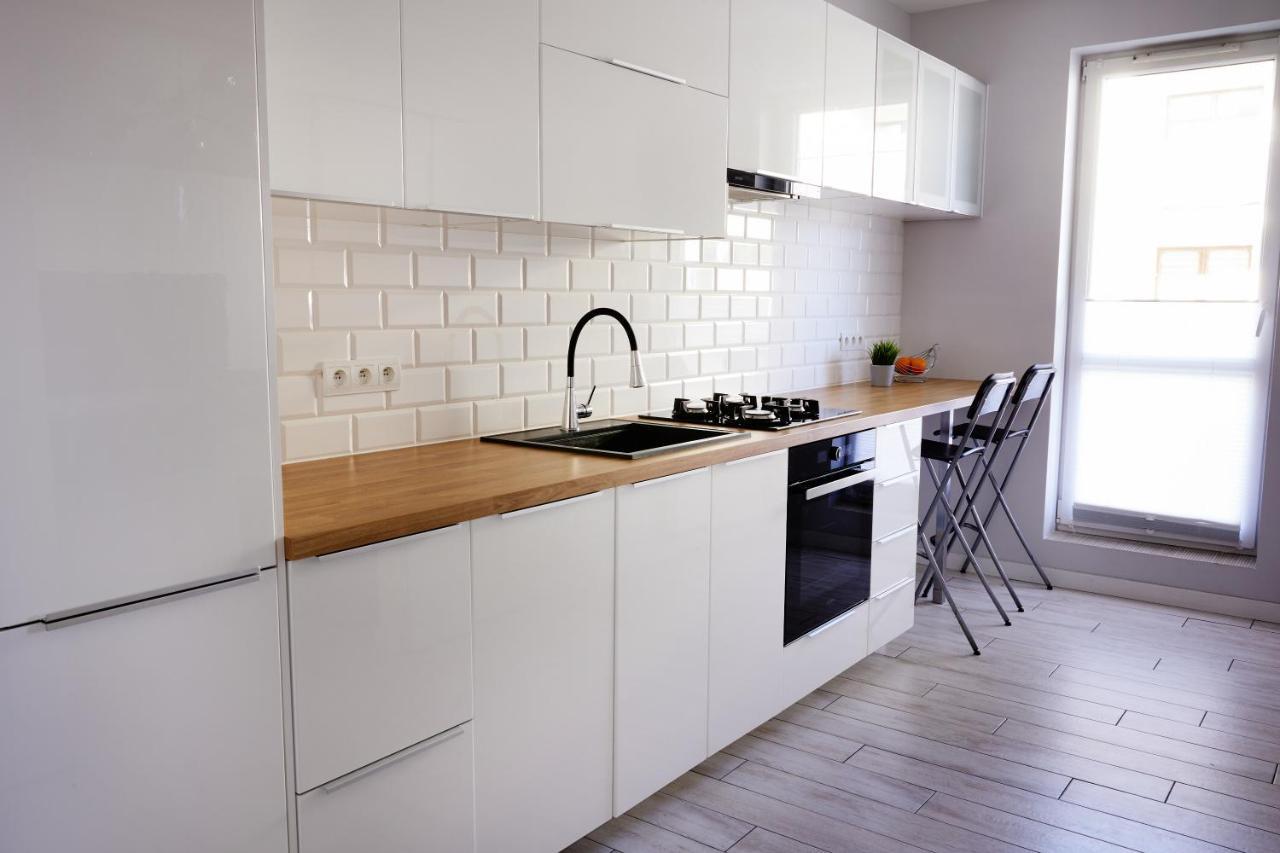 Apartament - Parking, Quiet Neighbourhood - By Rentujemy *