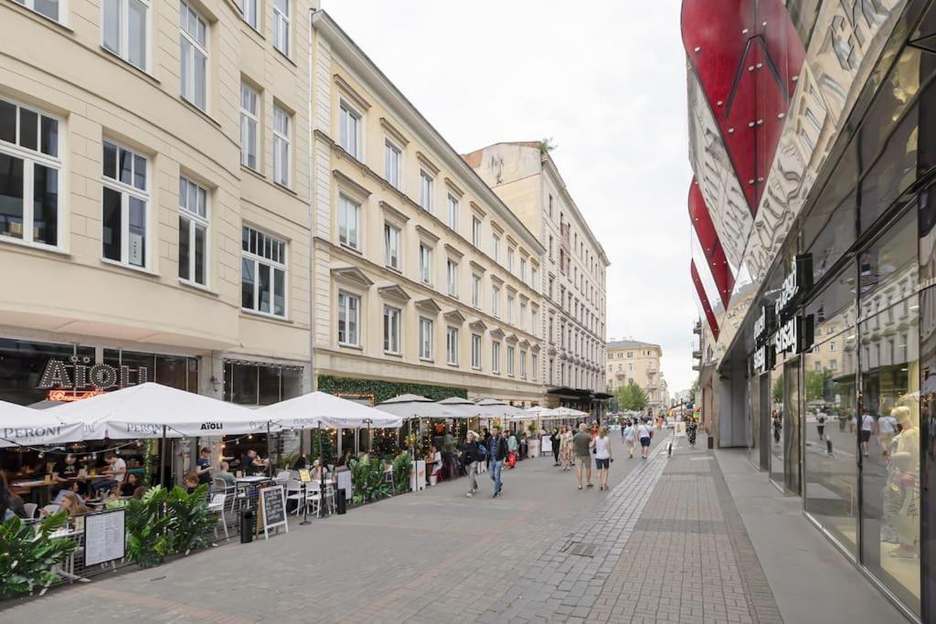 Chmielna Center With Bath Apartment *