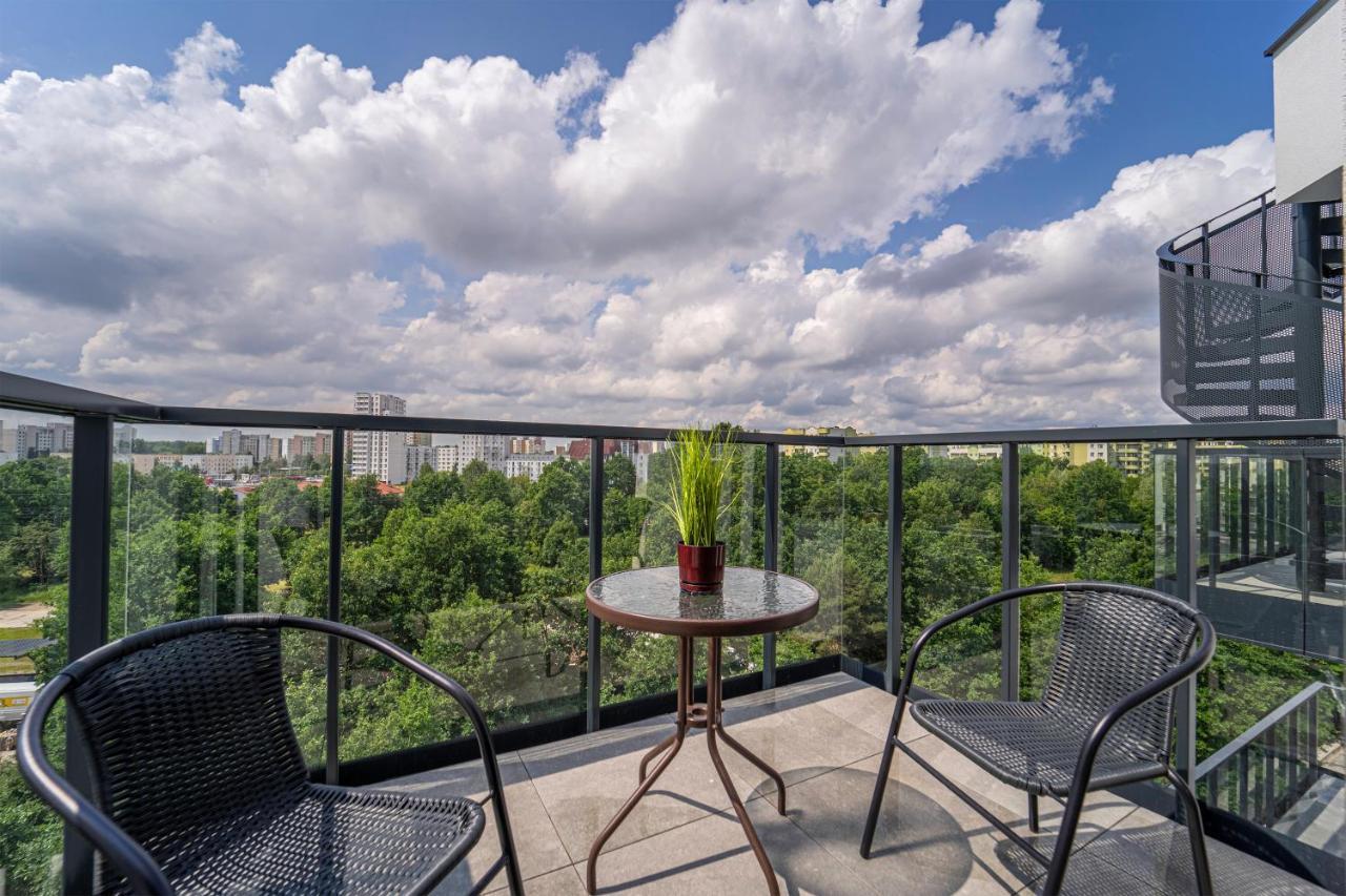 Galeria Polnocna - 45m2, Parking, Balcony - By Rentujemy Apartment Warsaw