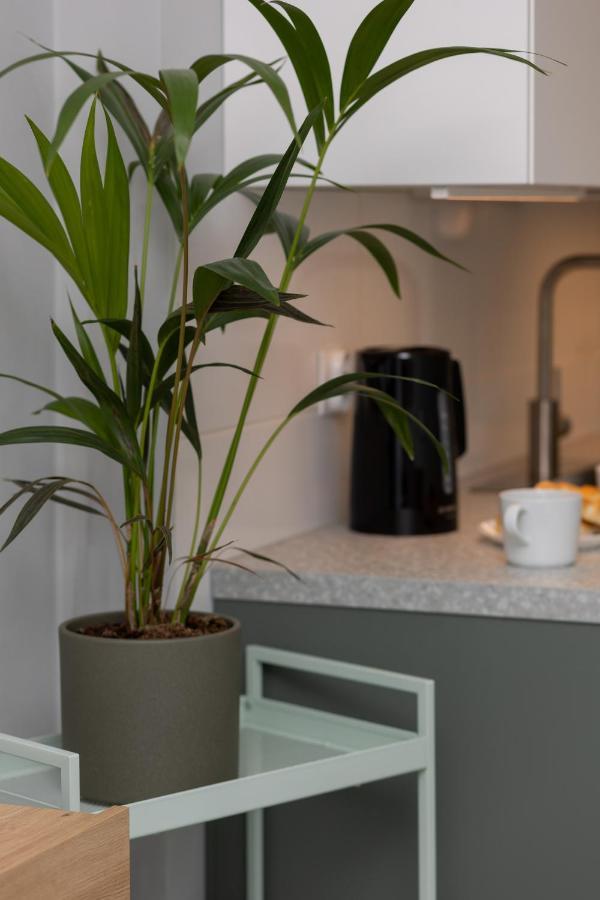 Apartamento Cozy & Stylish Studio Ochota 1,5 Km To Zlote Tarasy By Renters Varsóvia