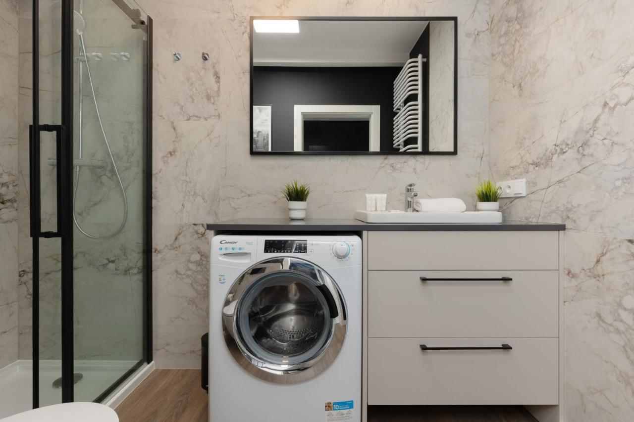 Stunning Family Ursynow With Parking & Balcony By Renters Apartment Warsaw