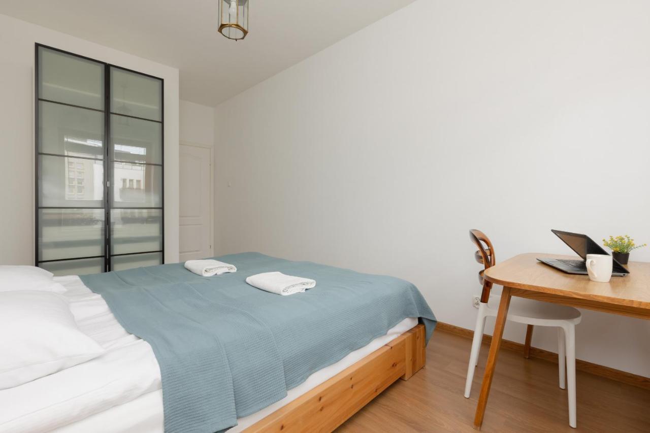 Apartamento Spacious & Homely With Parking In Wilanow By Renters *