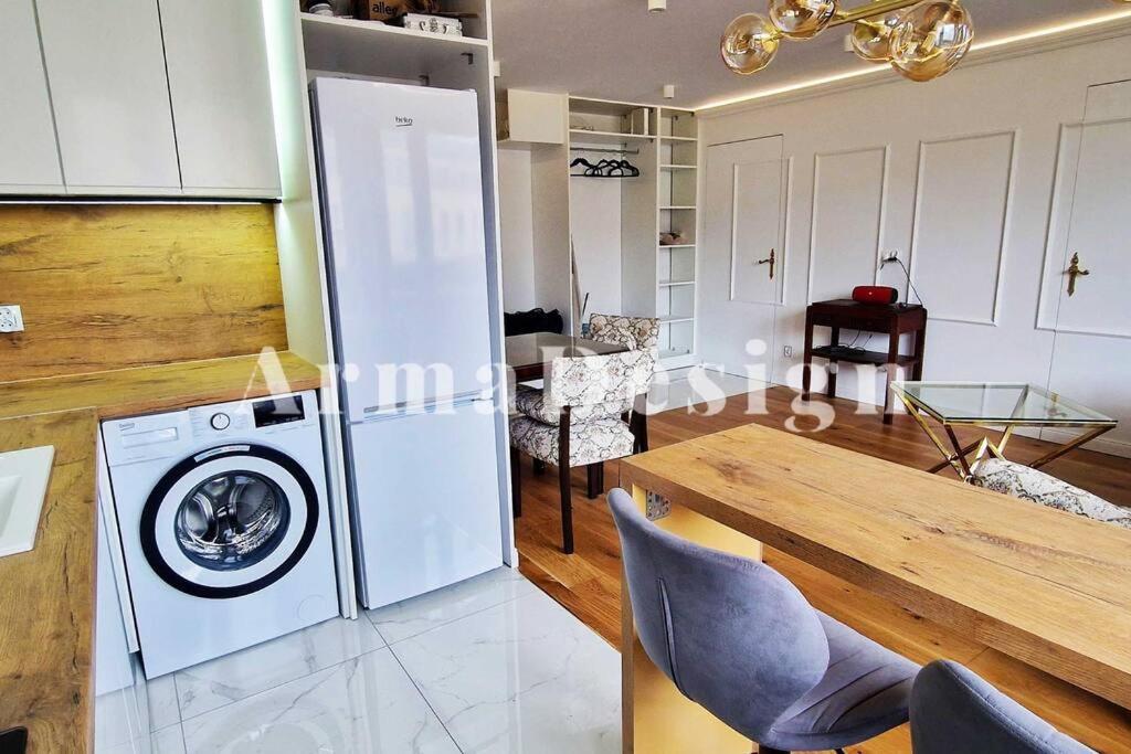 Arma Design 2 Bedrooms Apartment *