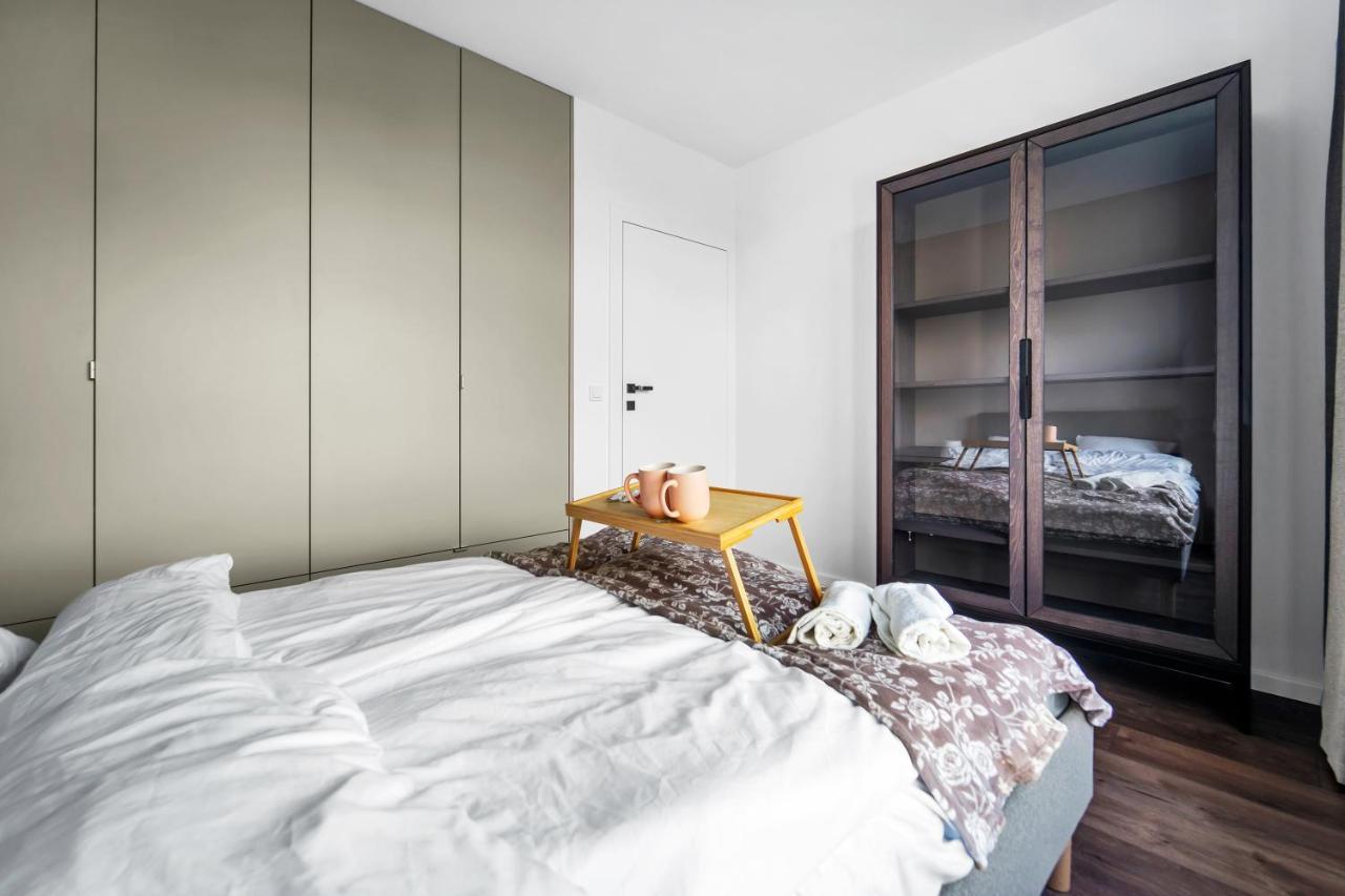 Apartment Galeria Polnocna - 45m2, Parking, Balcony - By Rentujemy *