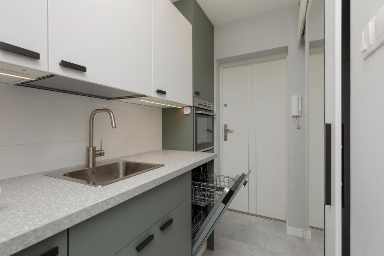 Cozy & Stylish Studio Ochota 1,5 Km To Zlote Tarasy By Renters Apartamento *