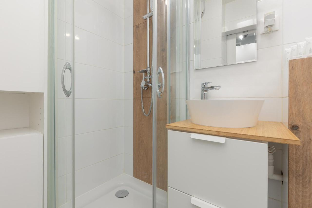 Cozy & Stylish Studio Ochota 1,5 Km To Zlote Tarasy By Renters * Varsóvia