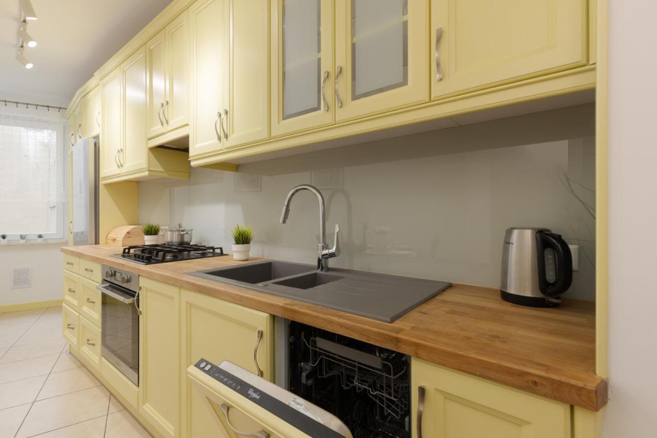 Trendy Mokotowska 1 Km To Lazienki Park By Renters Apartment Warsaw