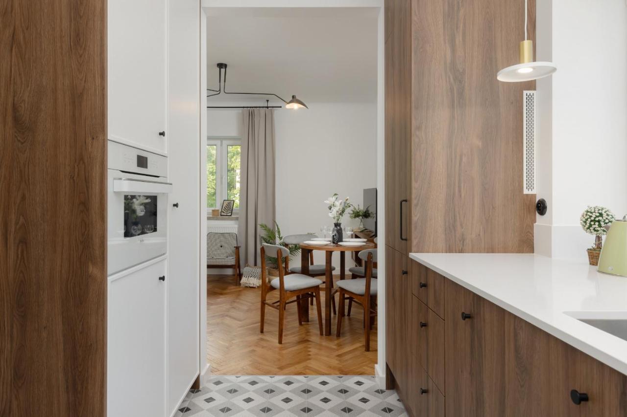 Stylish Nowolipie Close To Old Town Square By Renters Apartment *