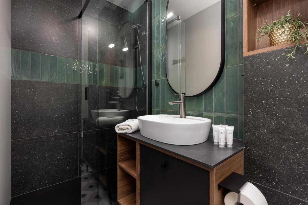 Apartment Stylish Nowolipie Close To Old Town Square By Renters Warsaw