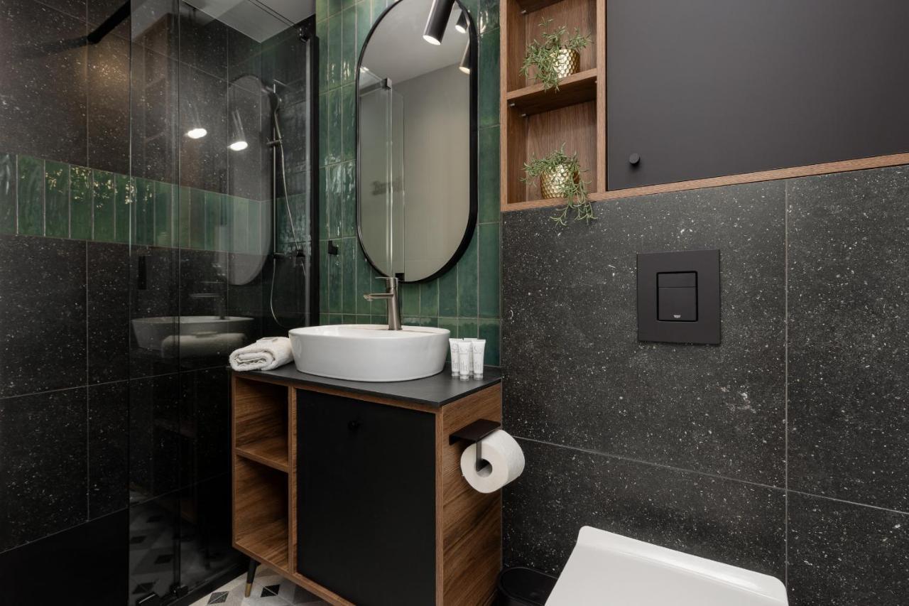 Stylish Nowolipie Close To Old Town Square By Renters Warsaw
