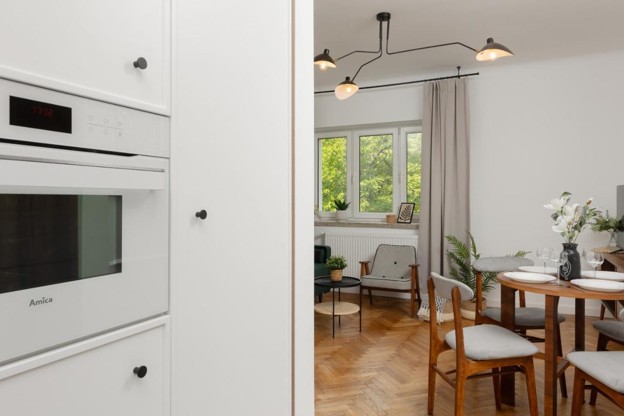 Stylish Nowolipie Close To Old Town Square By Renters Apartment