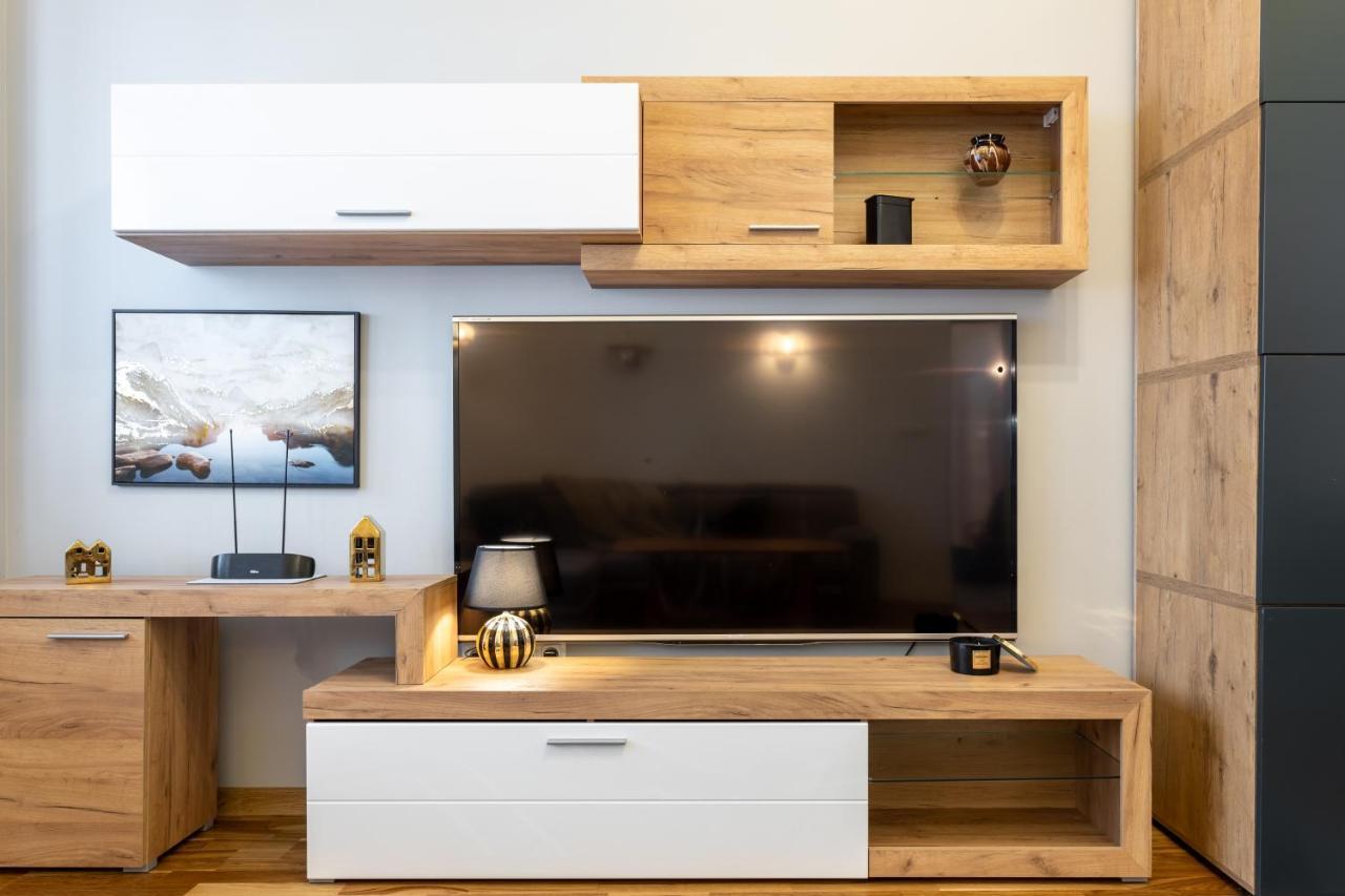 Golden - Big Luxury In Location - Wspolna Warsaw