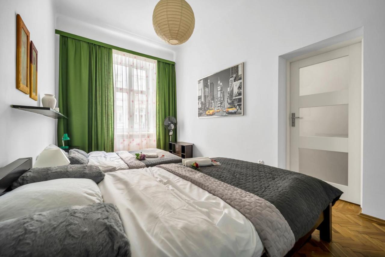 Plac Zbawiciela Spacious - Location, Metro 200m, 53m2 - By Rentujemy Apartment Warschau