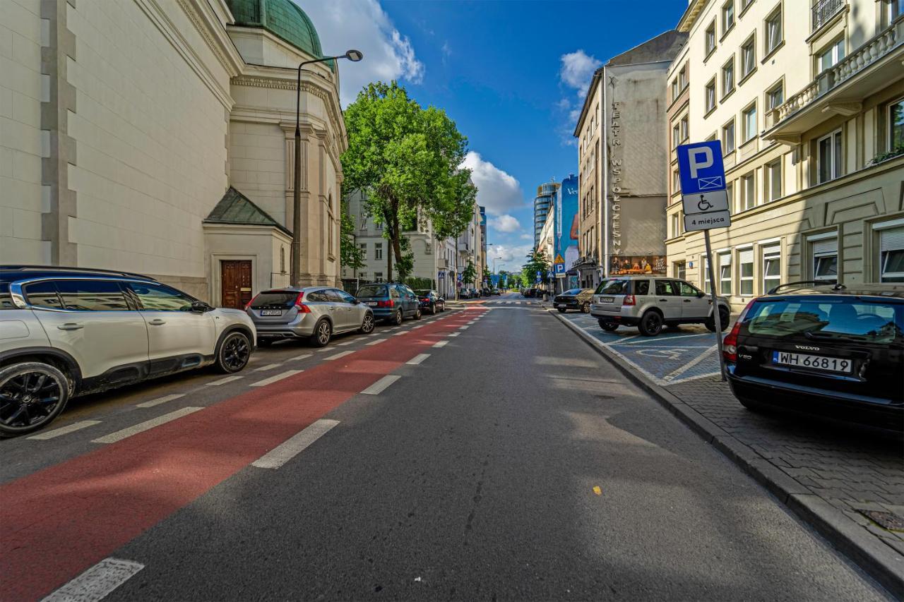 Apartment Plac Zbawiciela Spacious - Location, Metro 200m, 53m2 - By Rentujemy Warschau