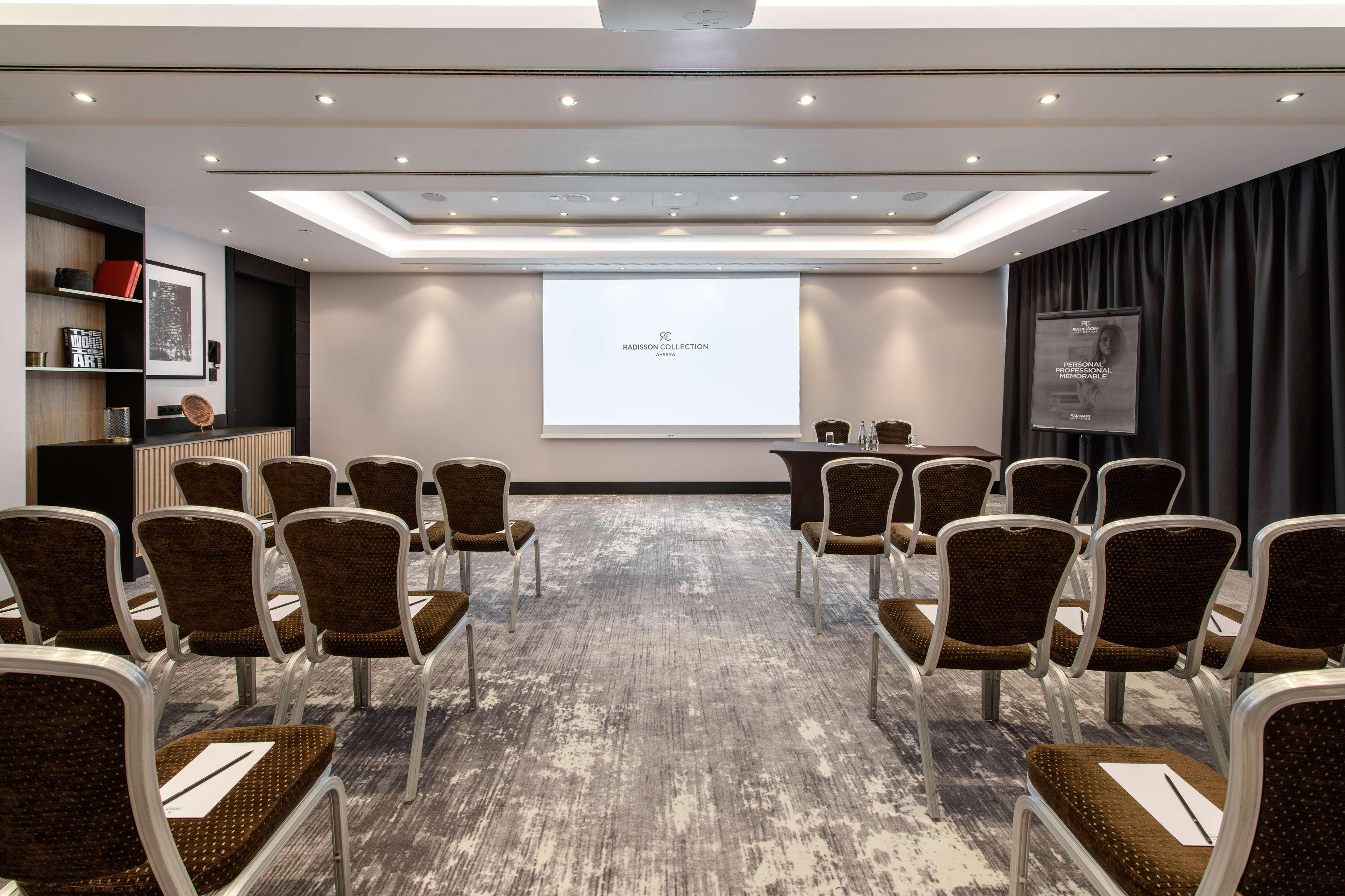Radisson Collection Hotel, Hotel Warsaw