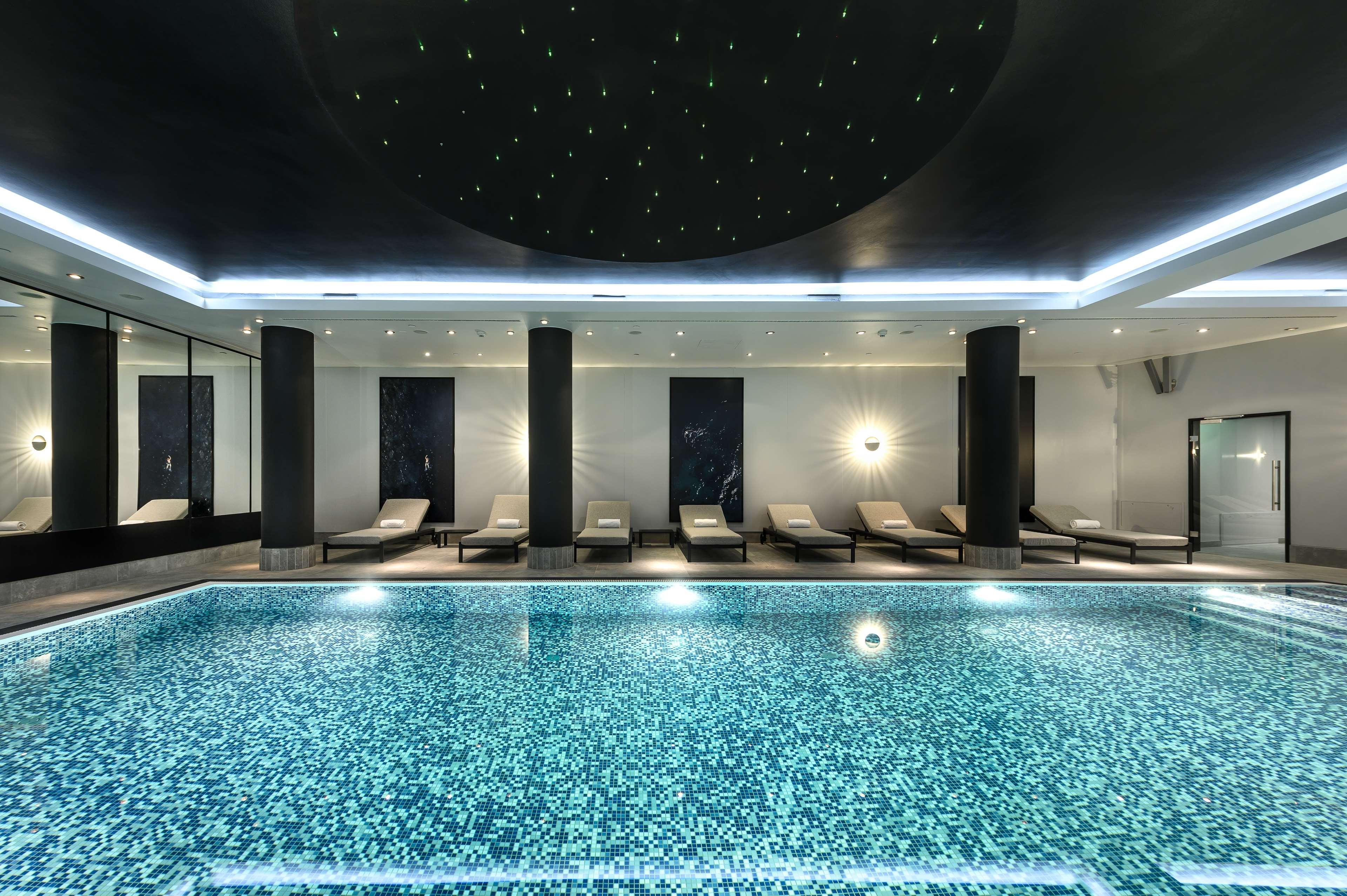 Radisson Collection Hotel, 5*