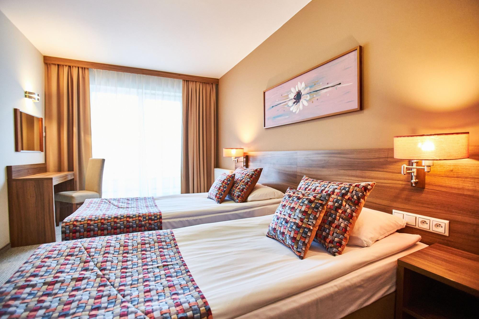 Arche Pulawska 3* Warsaw