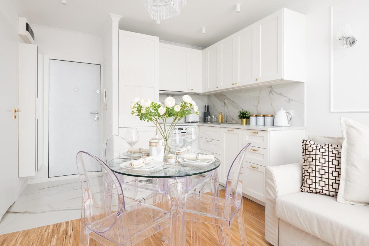 Glam & Modern By Cooee