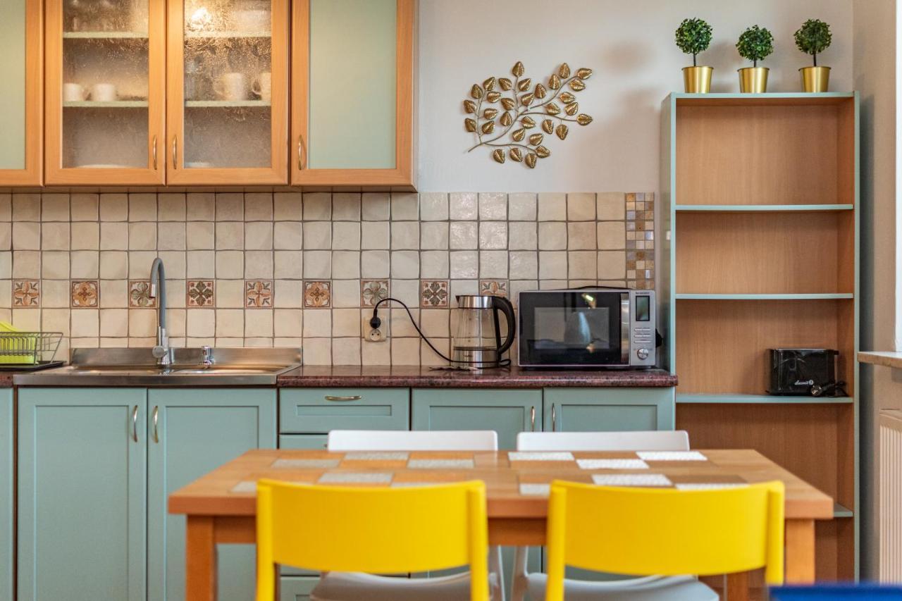 Bluszczanska 74 By Homeprime Apartament