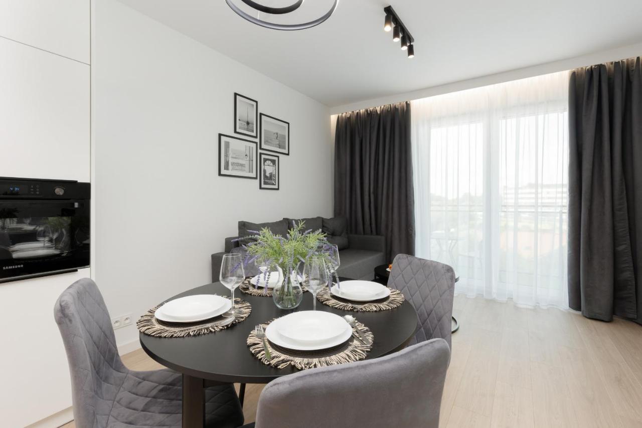 Apartament Jutrzenki Wlochy By Renters * Warsaw