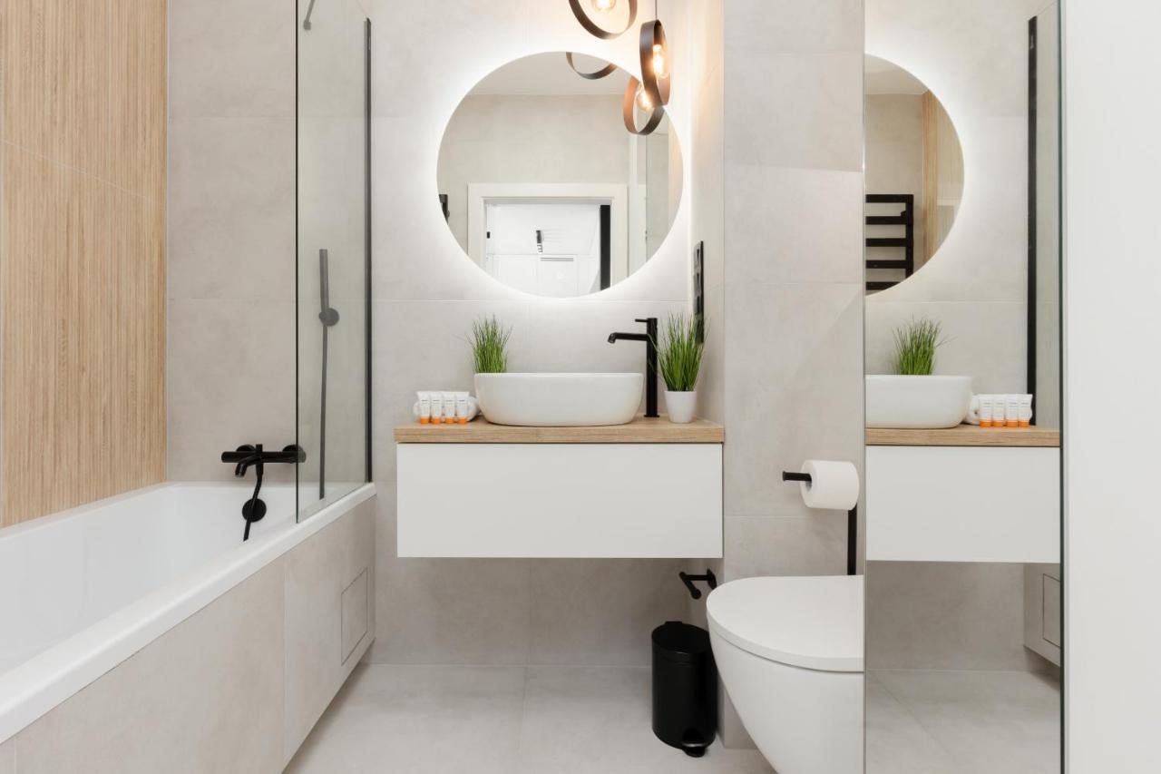 Apartment Apartament Jutrzenki Wlochy By Renters Warsaw