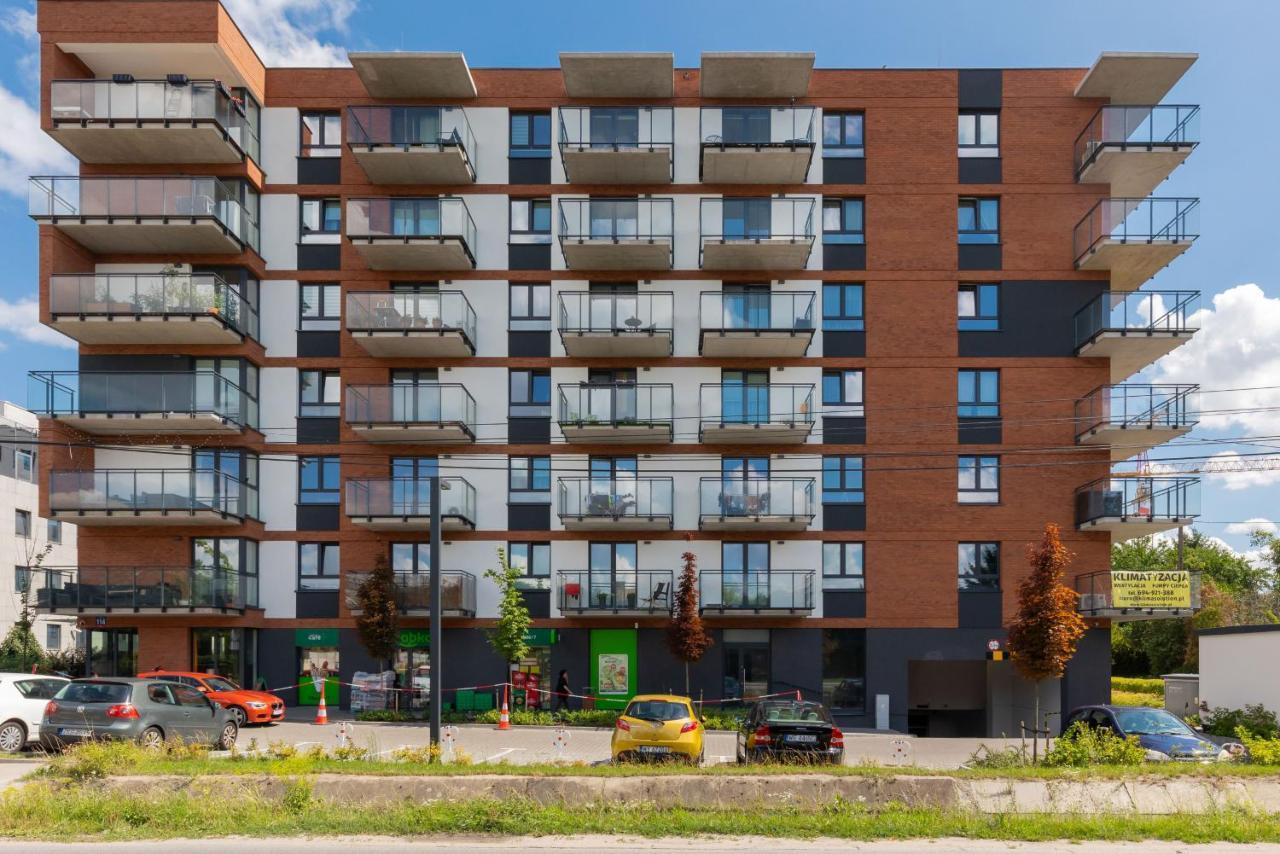 Apartment Apartament Jutrzenki Wlochy By Renters Warsaw