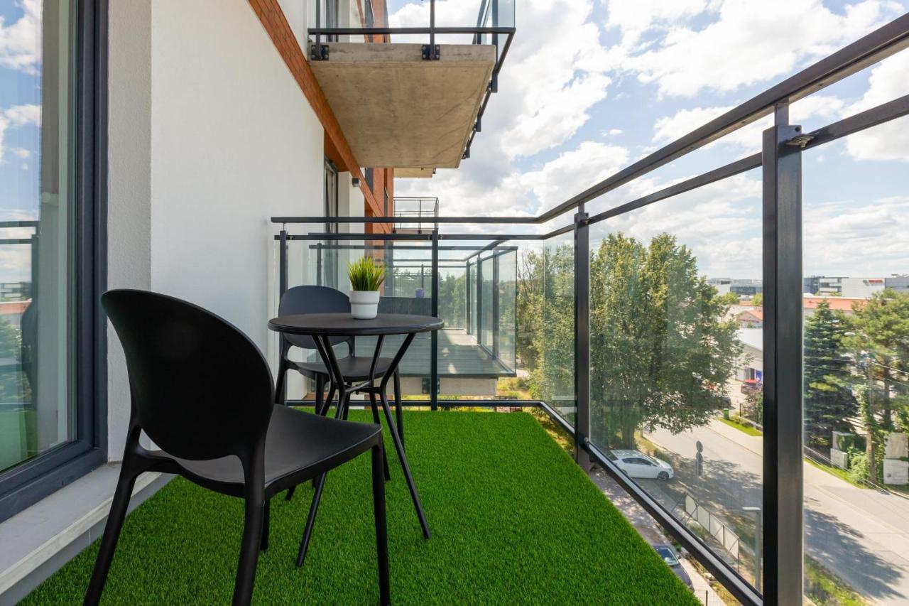Apartament Jutrzenki Wlochy By Renters Apartment Warsaw