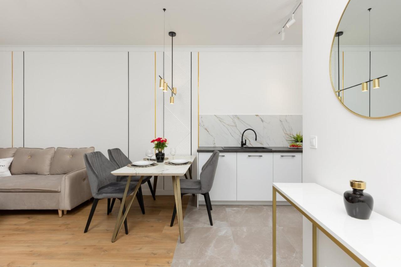 Apartment Stylish With Parking By Renters Prestige *
