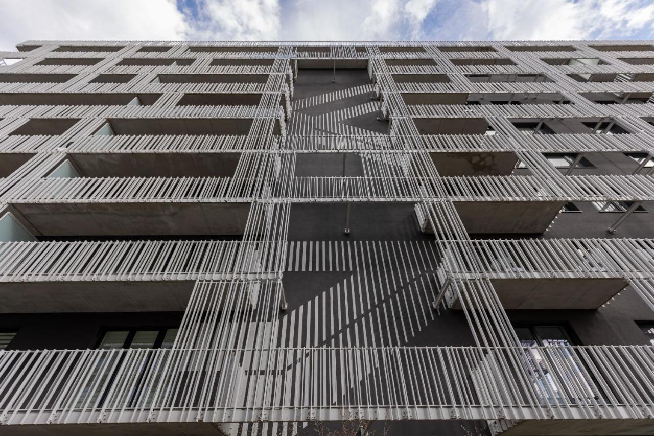 Stylish With Parking By Renters Prestige