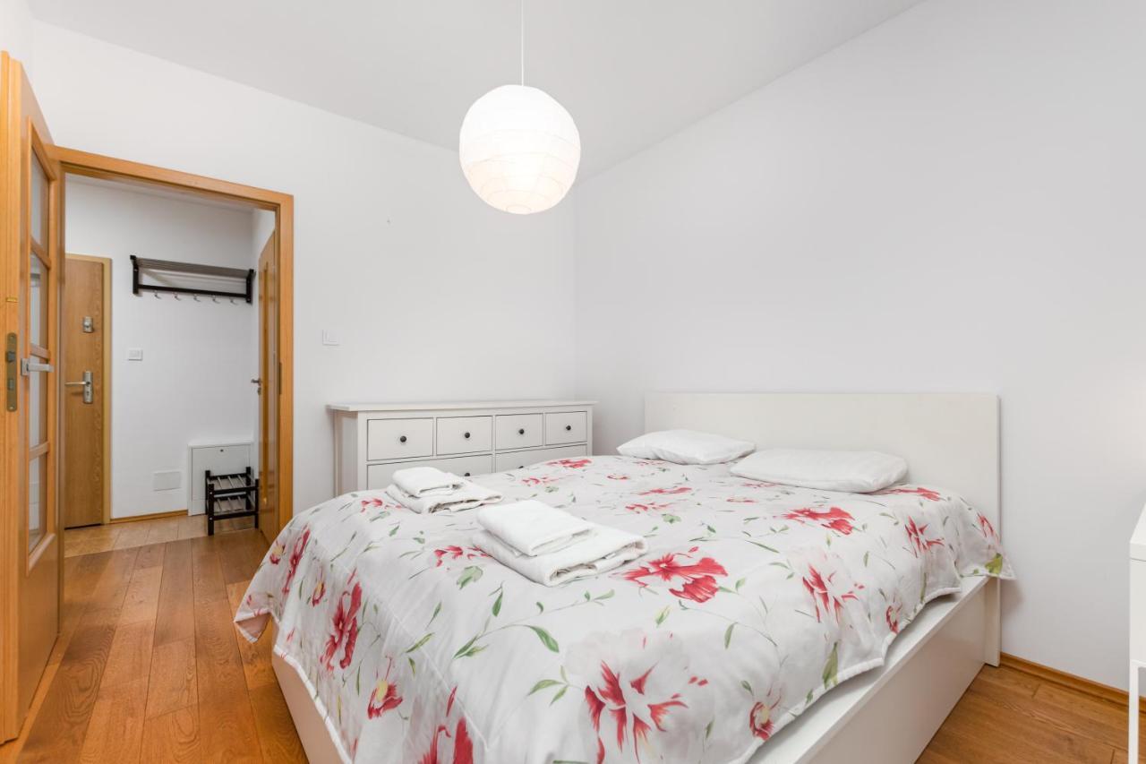 Czapelska 40 By Homeprime Apartment