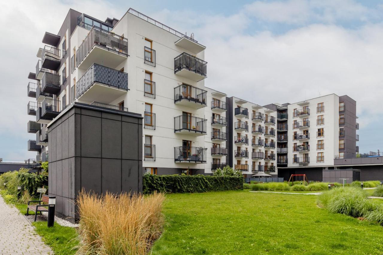 Cozy With Parking Bakalarska By Renters Warsaw