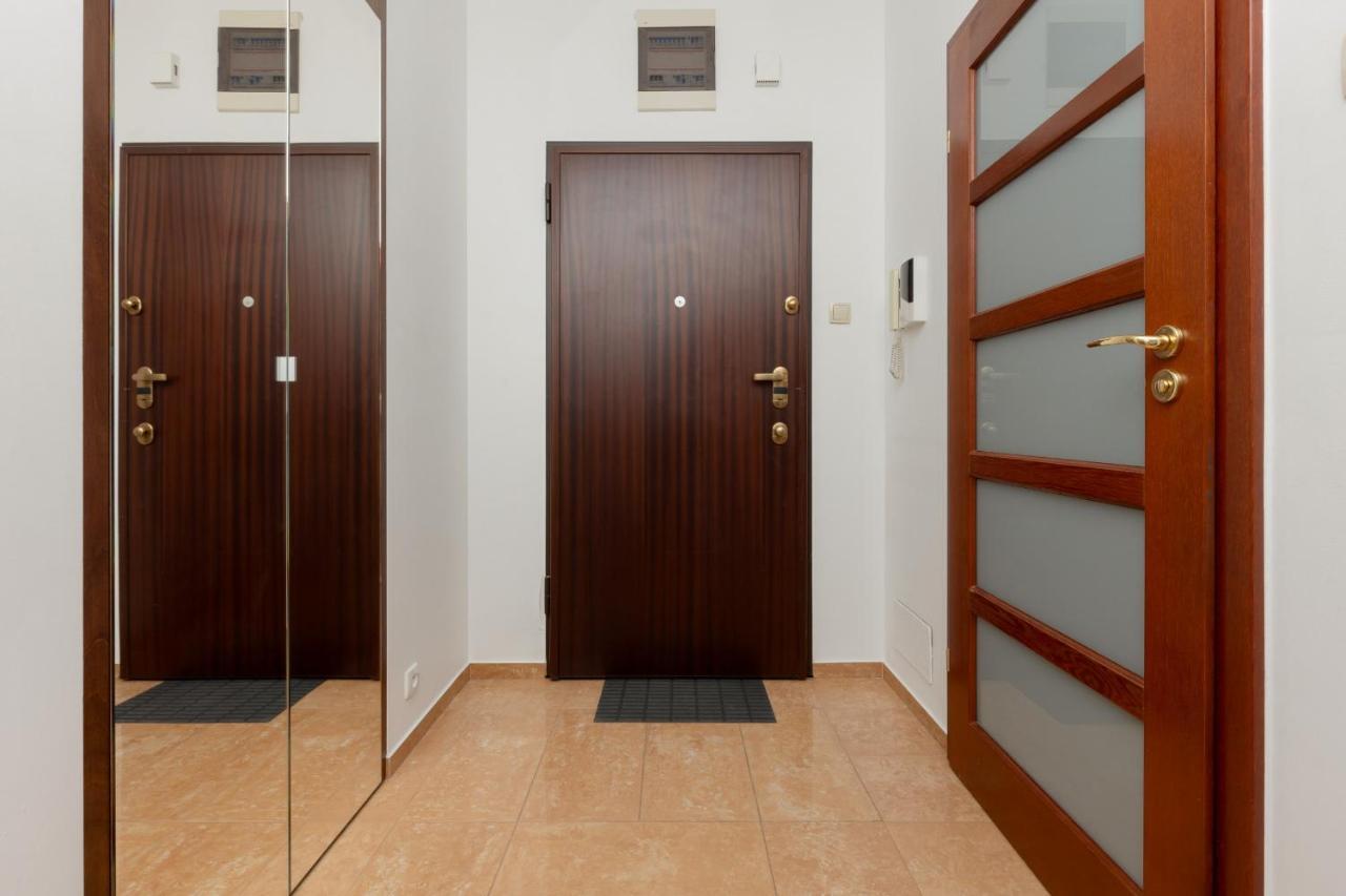 Apartment Zelazna Comfortable Center Of By Renters Warsaw