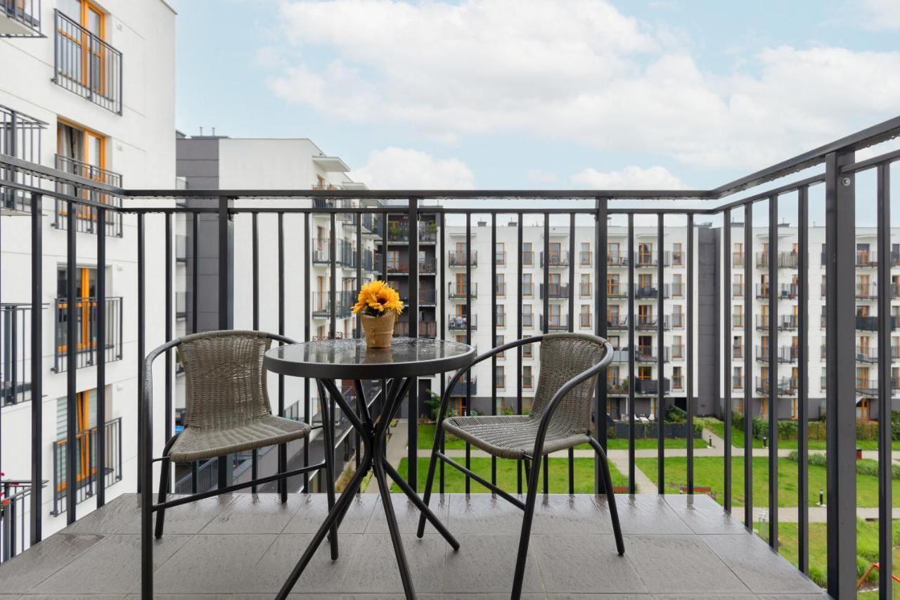 Cozy With Parking Bakalarska By Renters Apartment Warsaw