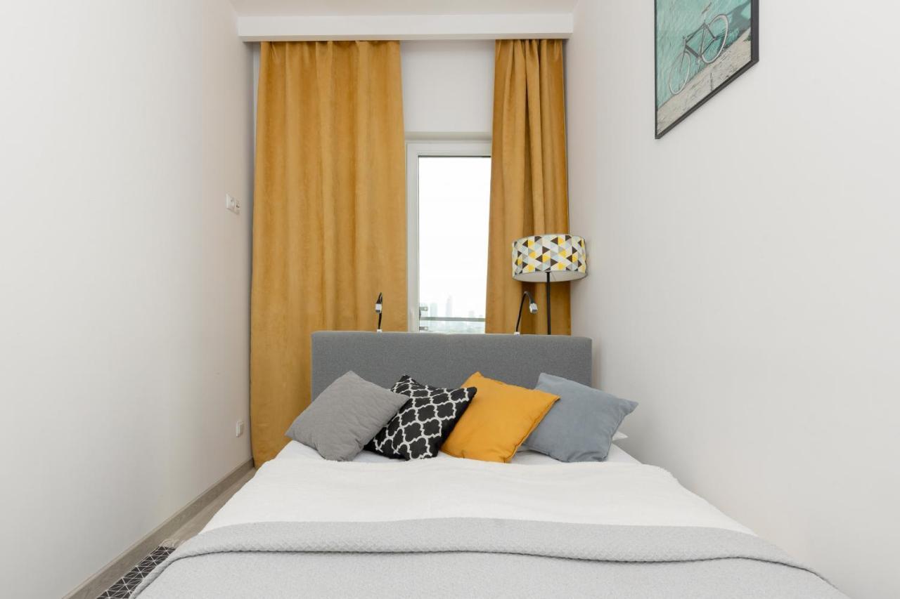 Pet-friendly Prymasa Tysiaclecia By Renters Apartamento