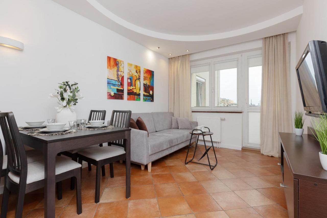Cozy With Parking In Ursus By Renters