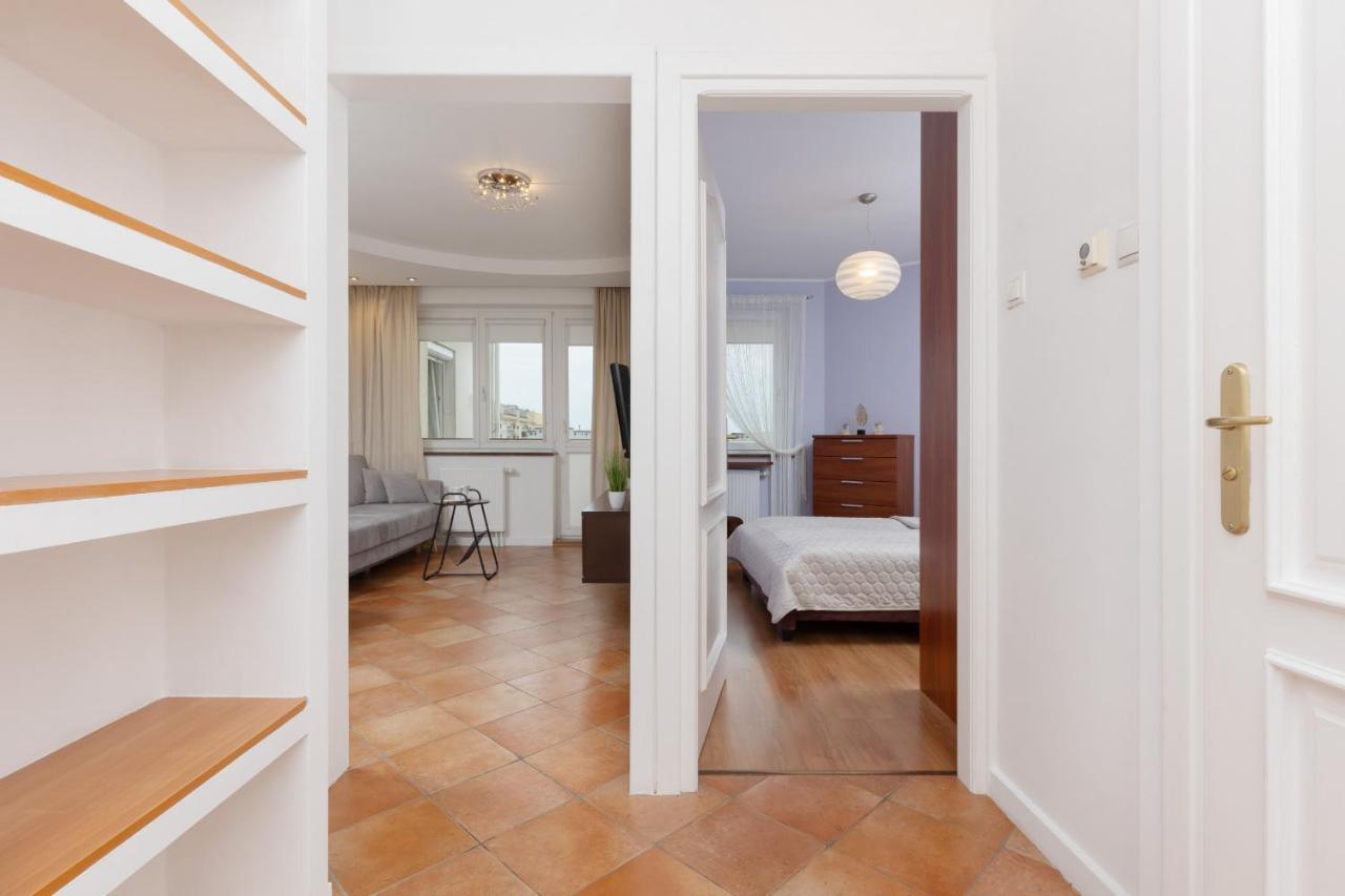 Apartment Cozy With Parking In Ursus By Renters Warsaw