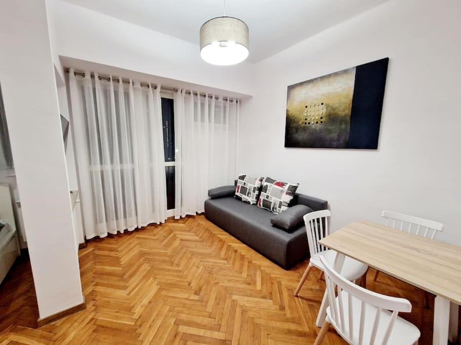 A Cosy Flat In The Center Grzybowska 30/606 Apartment *