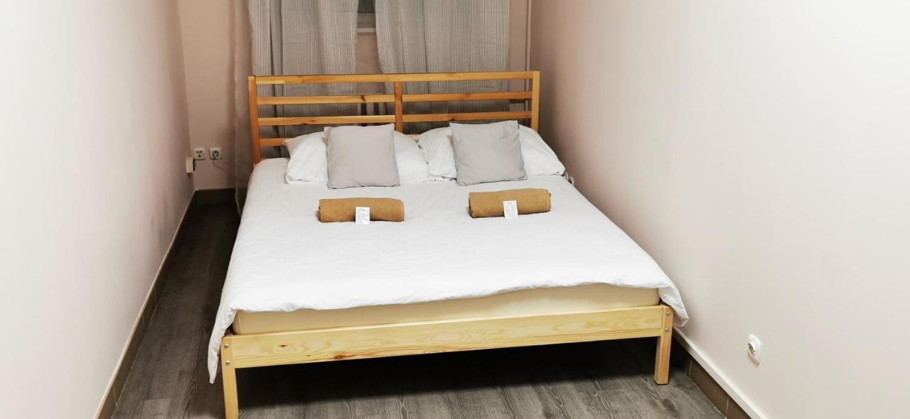 Powstaniec Wola - Private Hostel