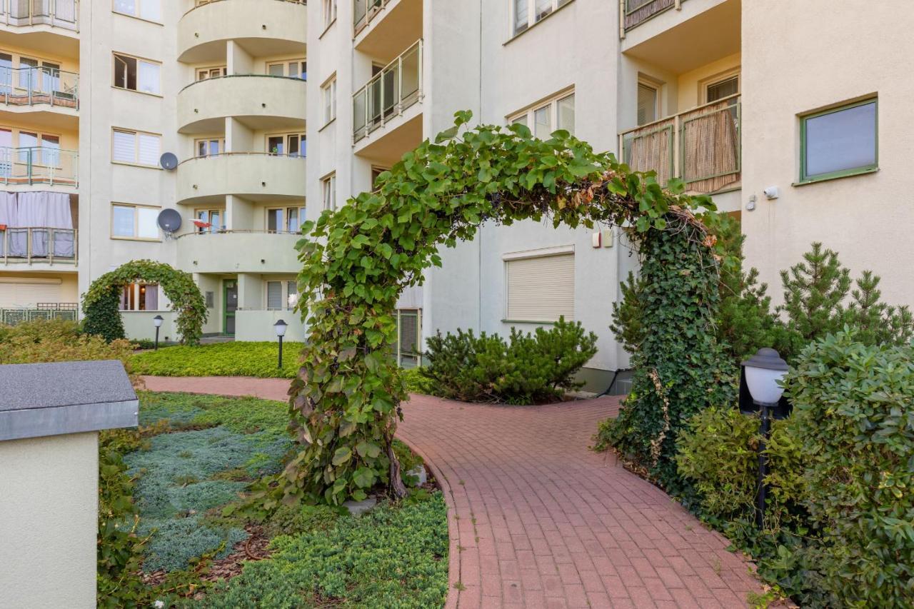 Apartament Metro Wilanowska With Parking By Renters