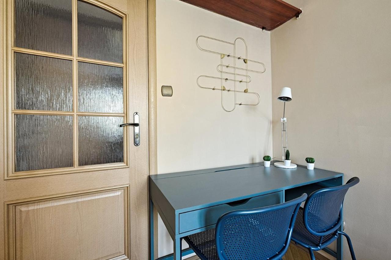 Apartment 2br Apt Balcony Tamka 17 Ac